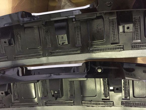 汽车 扰流 板 超声波 焊接 样品 .jpg